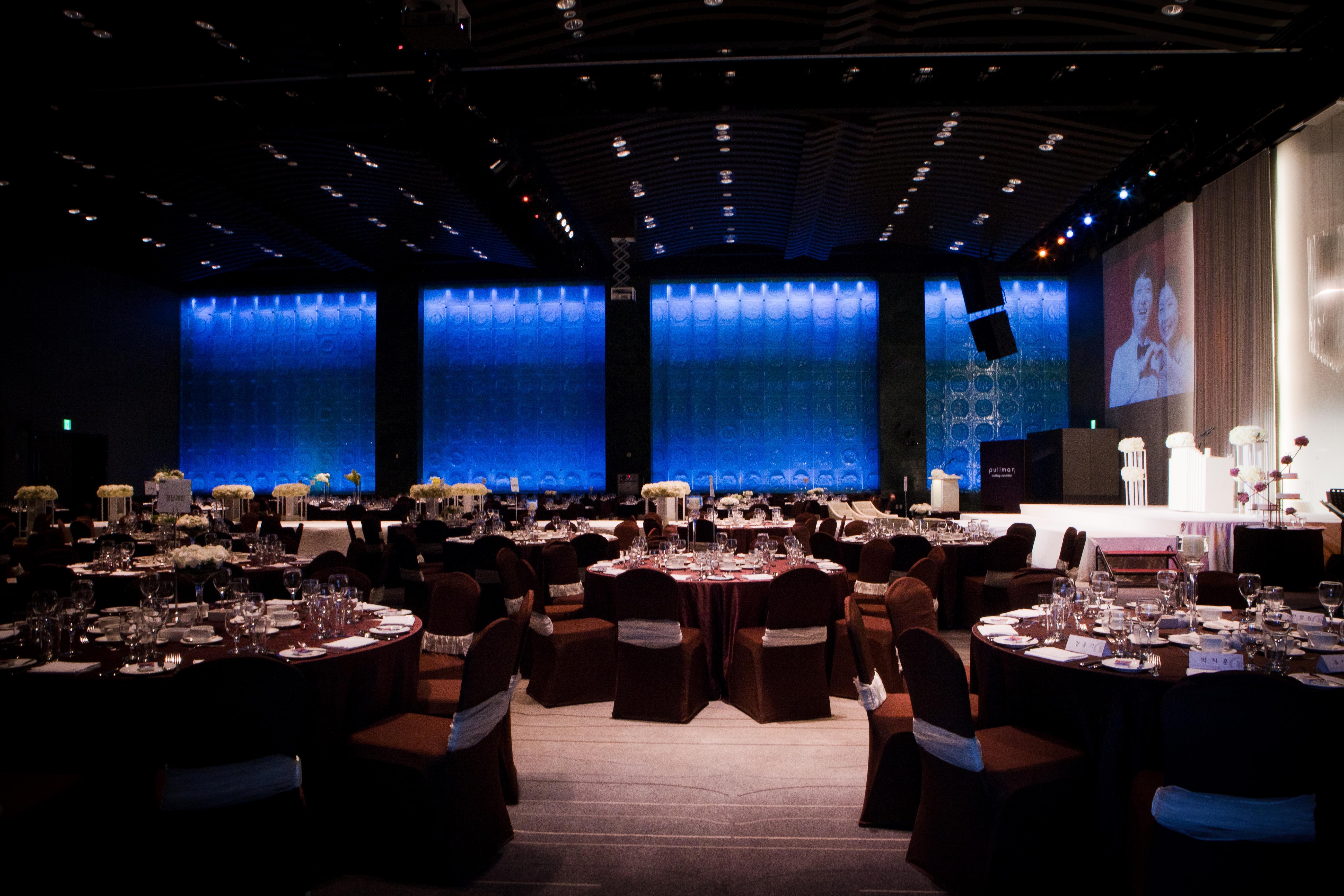 Grand Mercure Ambassador Changwon Exterior photo