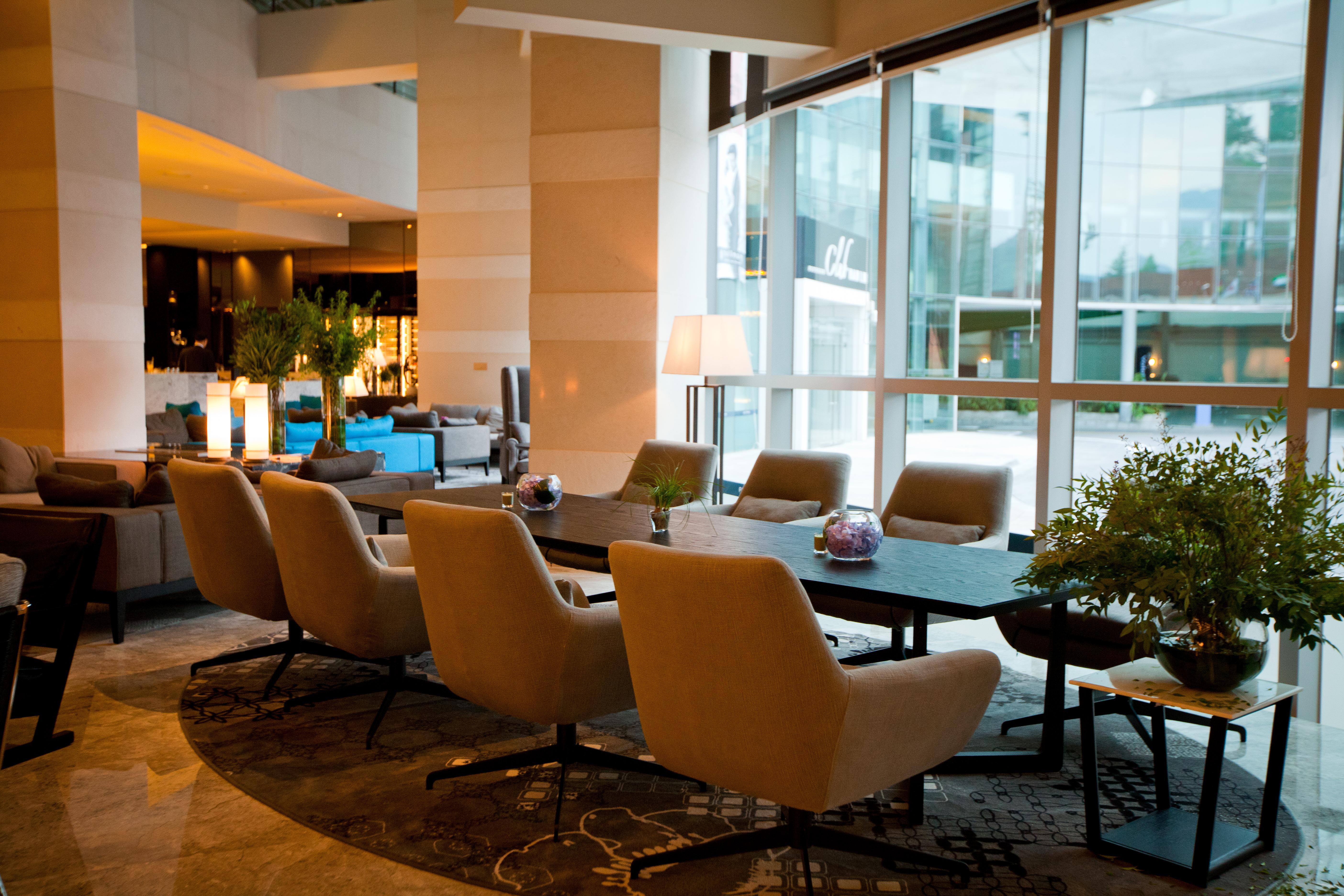 Grand Mercure Ambassador Changwon Exterior photo